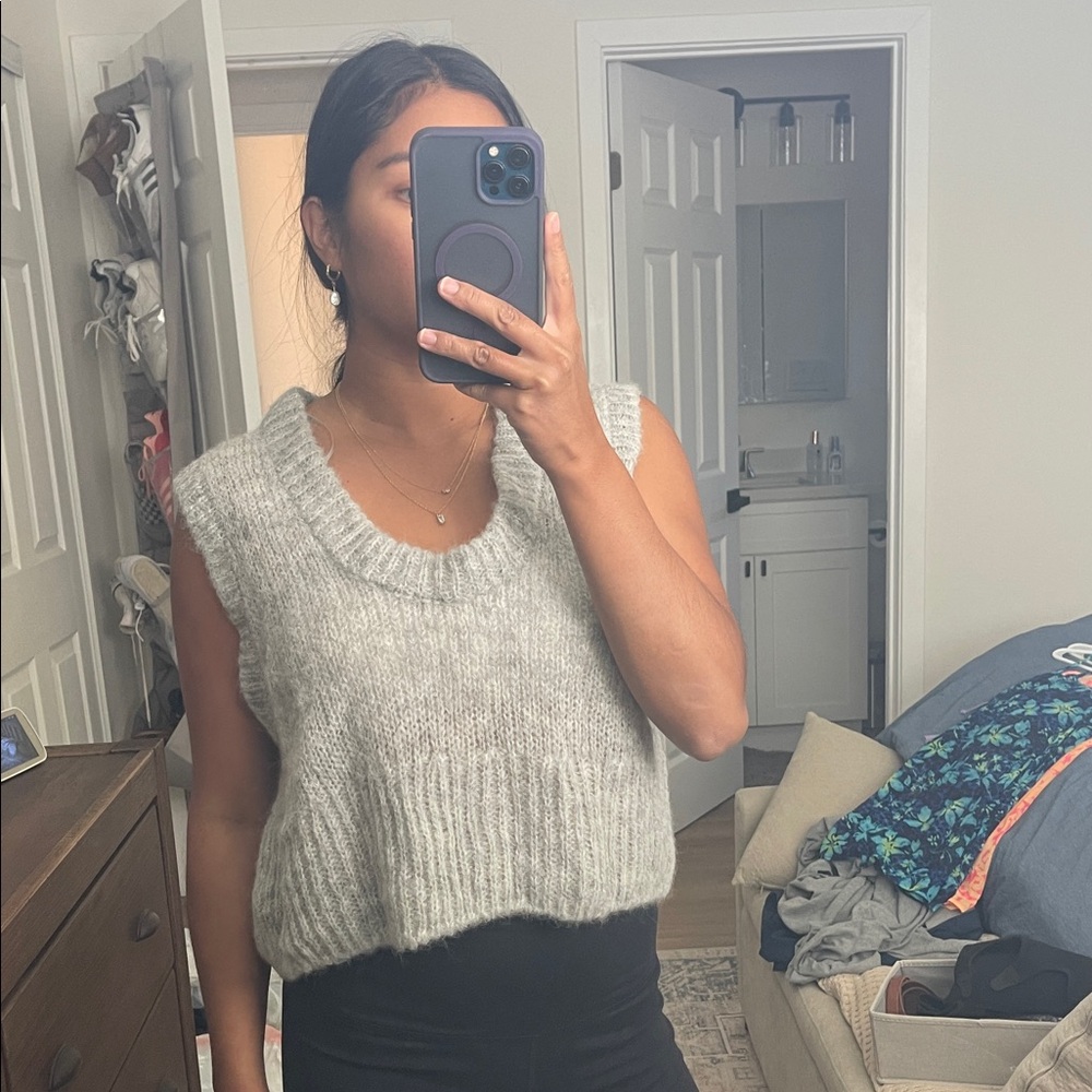 Free People Gray Sleeveless Sweater Vest
